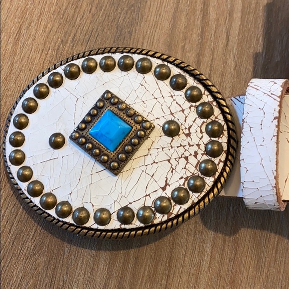 White crackle leather belt with buckle! Brand new! main image 4